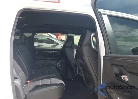 2025 Ram 1500 Rho 4X4 5'7 Box z USA, uszkodzony, nr VIN 1C6SRFUP8SN632489